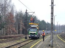 Demontaż sieci trakcyjnej w stacji Sobów, fot. Paweł Babiarz (1)