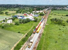 LK25, odc. Sandomierz - Chmielów - nowe tor, perony, sieć trakcyjna, na torach maszyny, fot. Krzysztof Dzidek (2)