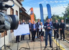 Podpisanie umowy w Tarnobrzegu na linię Stalowa Wola - Padew; fot. Karol Jakubowski PLK SA (1)